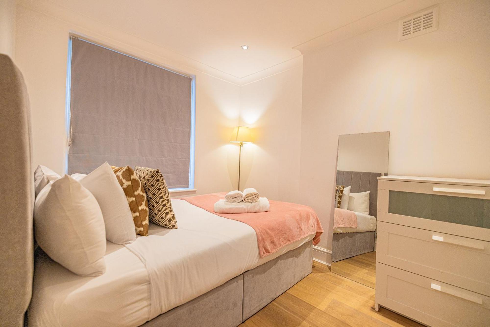 Gorgeous 3 B Edroom Home In Little Venice London Bagian luar foto