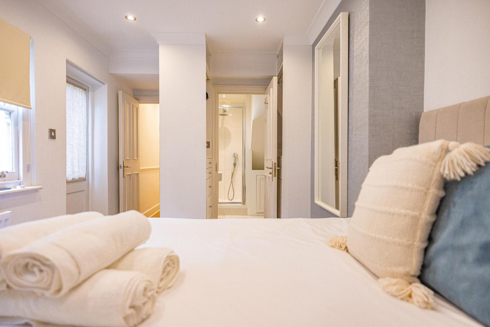Gorgeous 3 B Edroom Home In Little Venice London Bagian luar foto